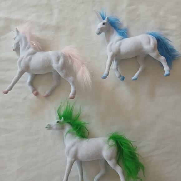 Enchanted Forest Unicorn Plush Set – Jade, Sapphire & Diamond (No Books) - Picture 4 of 5
